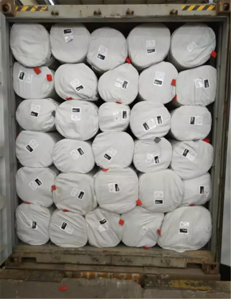 Quy c&aacute;ch cuộn thảm nhựa gai m&iacute;t