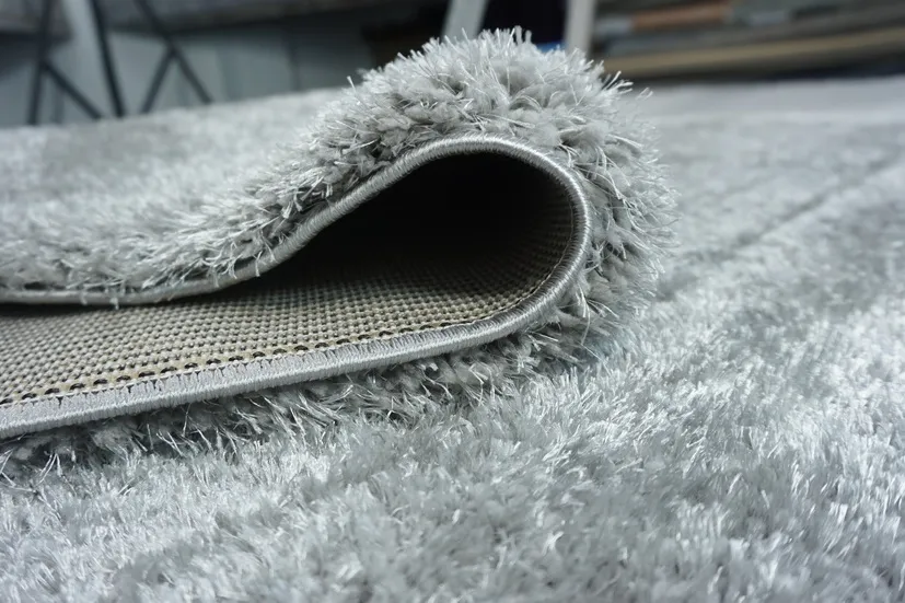 C&aacute;c thảm l&ocirc;ng x&ugrave; c&oacute; đa dạng chất liệu kh&aacute;c nhau