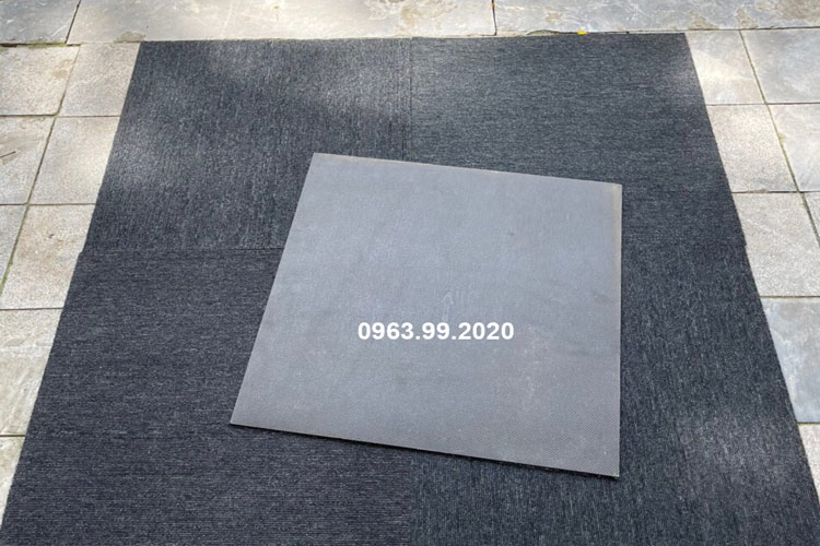 Thảm cũ thanh lý