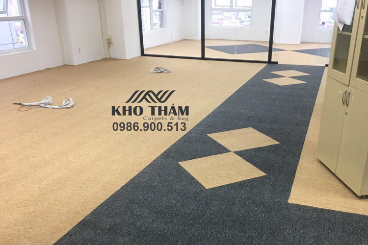 Thảm văn phòng màu vàng 