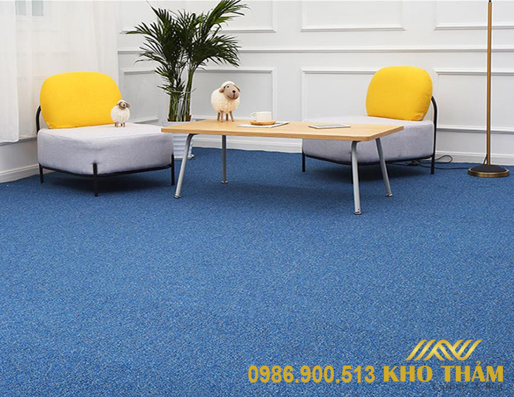 Thảm văn phòng màu xanh